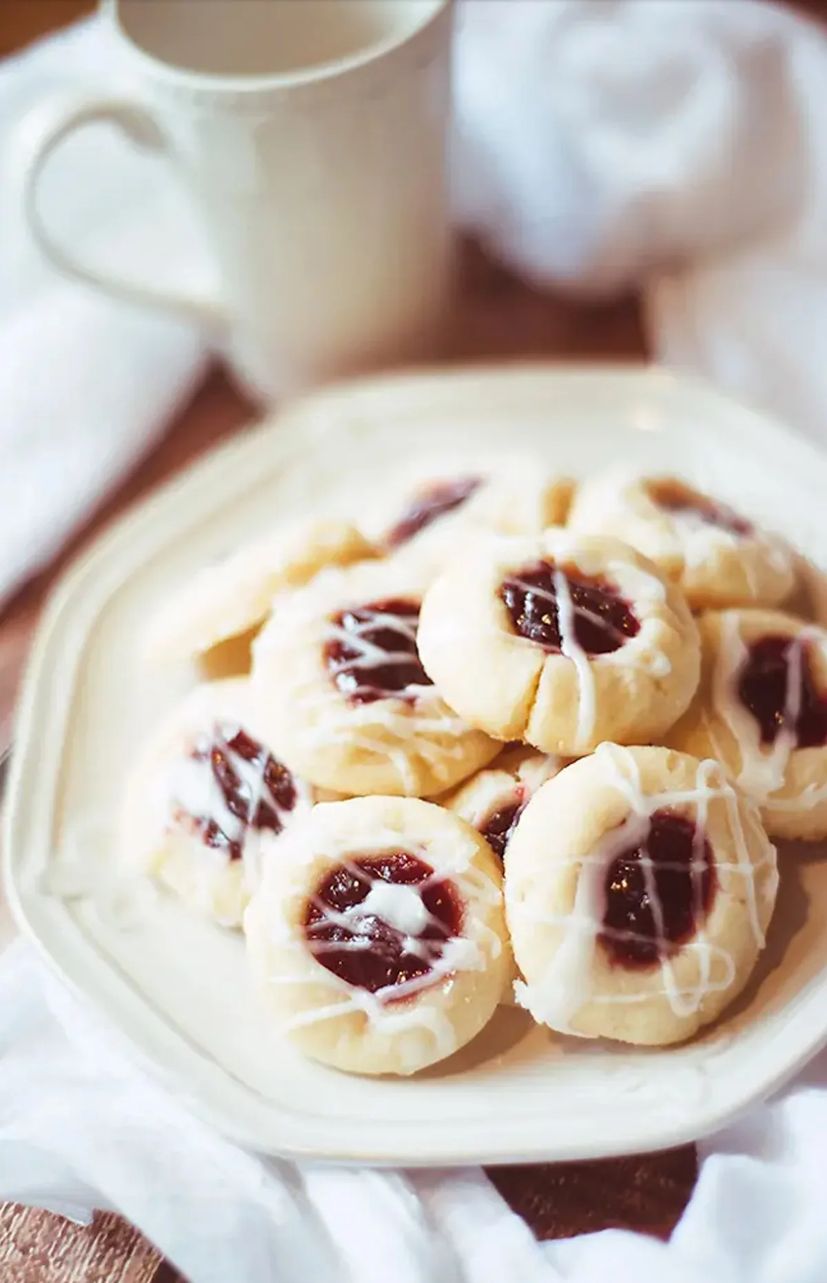 Raspberry Almond Shortbread Cookies