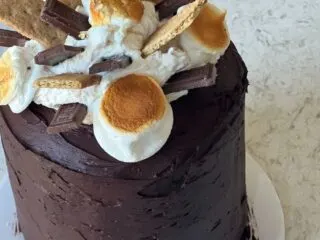 3 layers smores cake