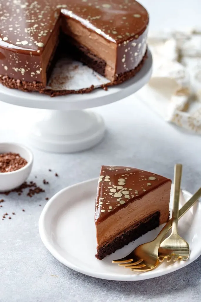 Nutella Brownie Mousse Cake
